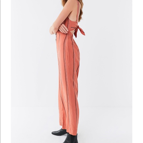 Urban Outfitters Jumpsuit - Picture 5 of 7